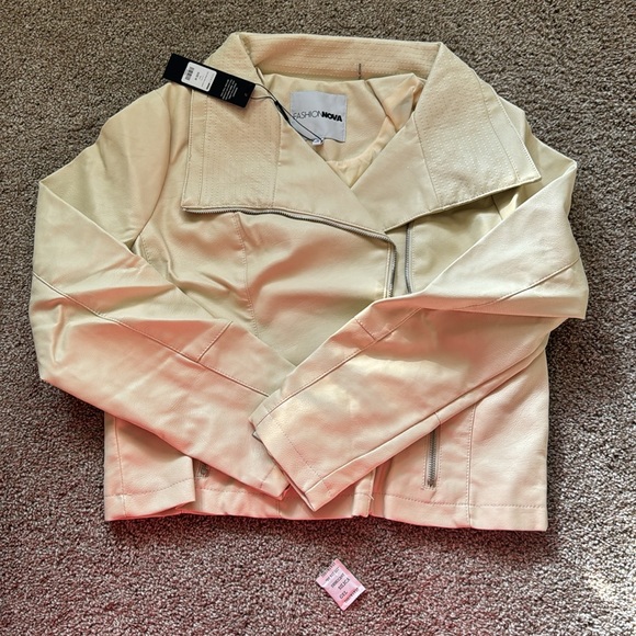 FASHION NOVA Jacket - Picture 4 of 5